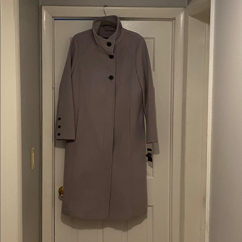 Kenneth Cole beautiful woman’s coat, brand new with tags .. light grey